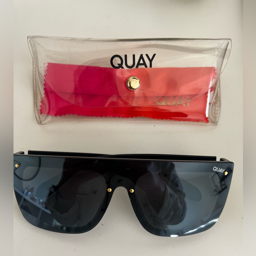Quay Sunglasseses - Jaded